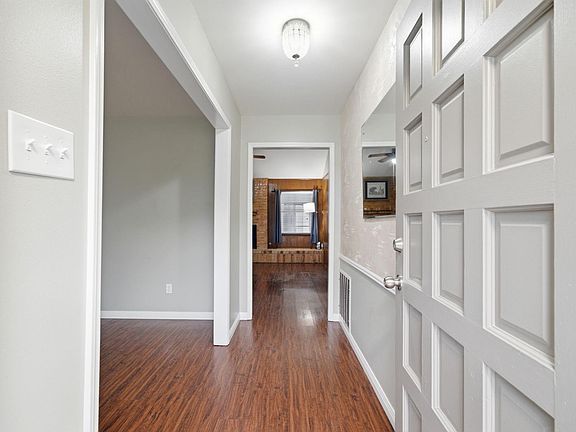 4th image of 10503 Raydell Dr