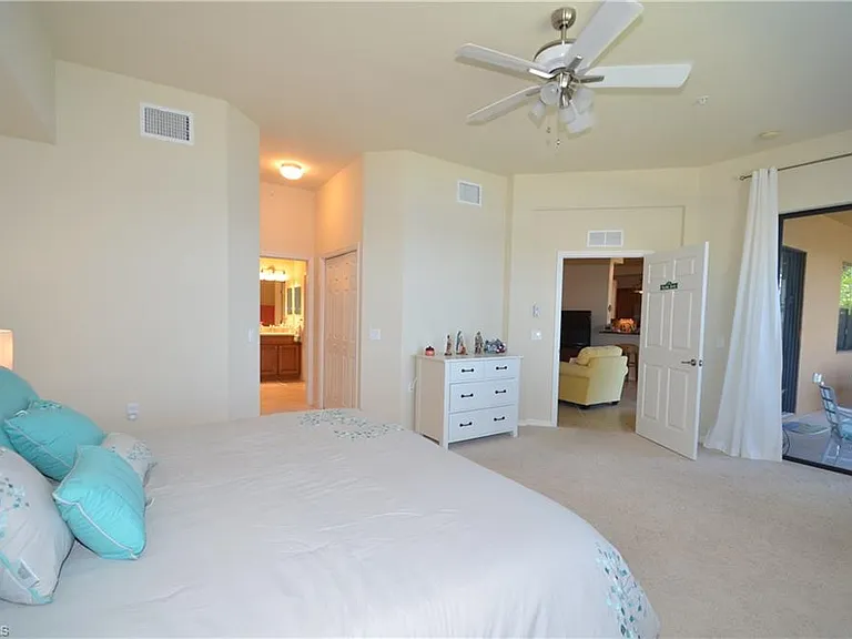 10572 Smokehouse Bay Dr #101 — Photo 12