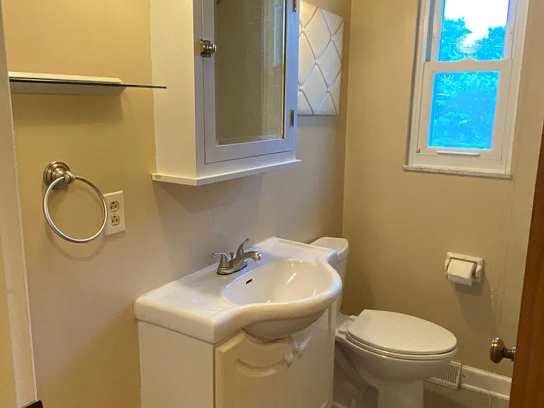 6650 Schreiner St E — Photo 25