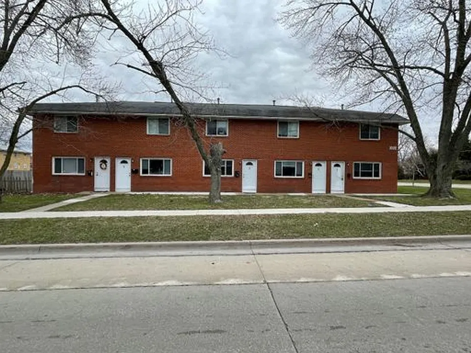 1002 N School St #5