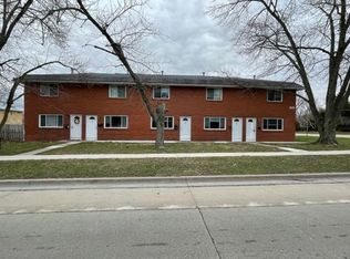 1002 N School St APT 5, Normal, IL 61761