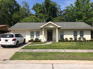 9817 Paula Dr, River Ridge, LA 70123