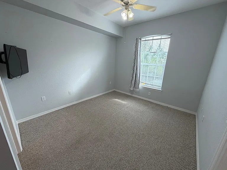 Guest room.
