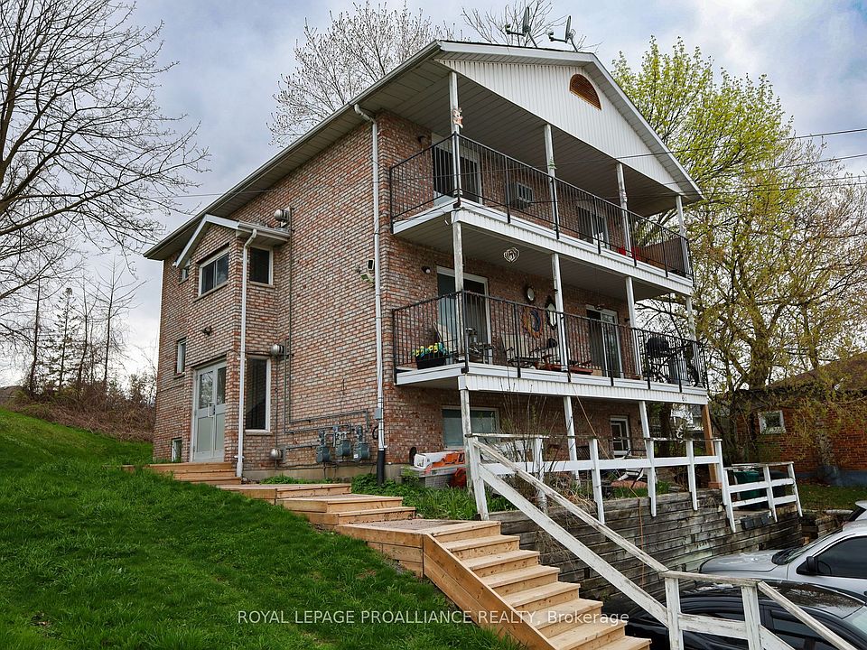 1st image of 60 Wallbridge Cres