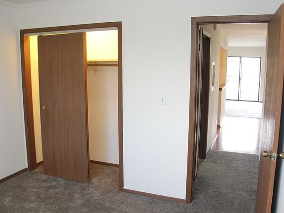 2nd image of 1512 N Silver Ln APT 3B