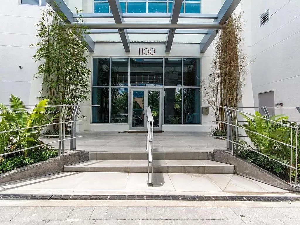 1100 S Miami Ave — Photo 2