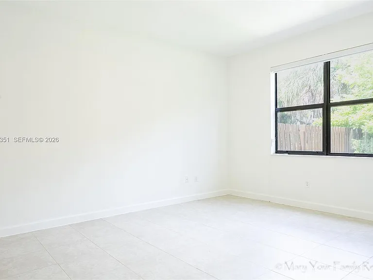 3841 Aspen Leaf Dr — Photo 14