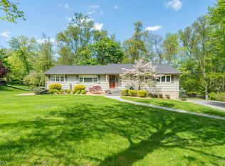 29 Tam O Shanter Dr, Mahwah, NJ