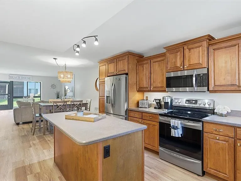 1640 Stickney Point Rd #40-101 — Photo 17