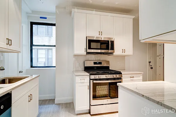 Rented by Halstead Real Estate | media 5