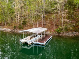 204 Crestview Ct, Seneca, SC 29672