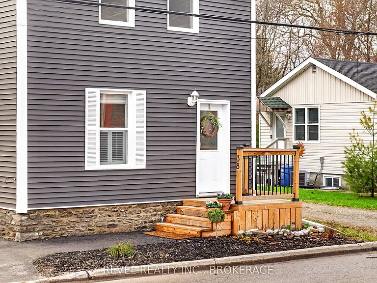 38 Bennett St — Photo 29