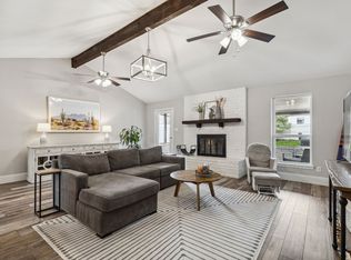 905 Ridge Dr, Bedford, TX 76021