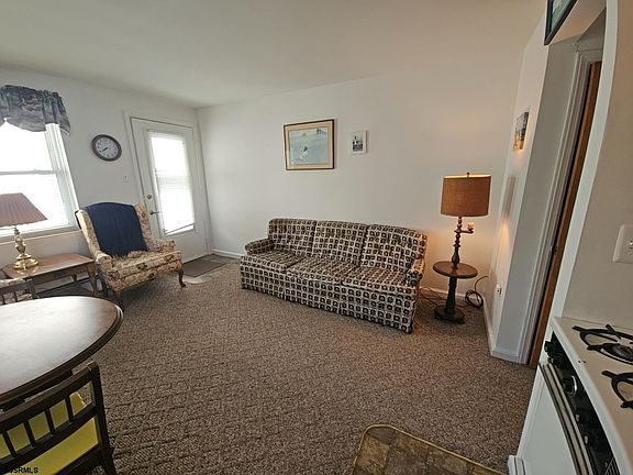 5th image of 132 S Providence Ave #220