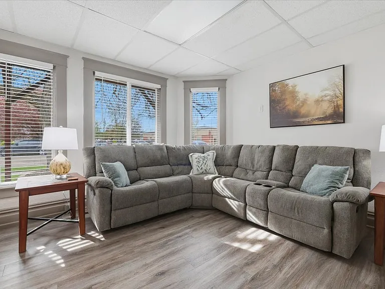 Building's Lounge