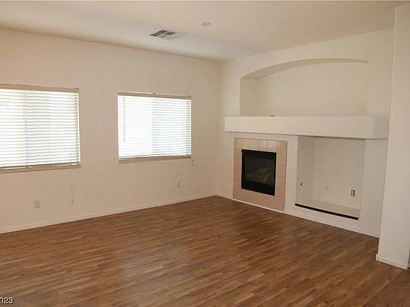 4th image of 2505 April Breeze Ln