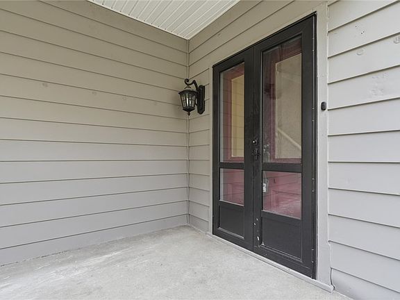 5th image of 59 Maplewood Ave