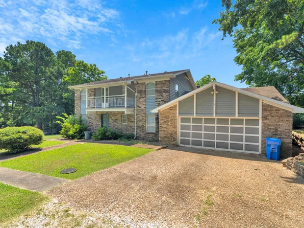 1660 Palmer Pl, Fayetteville, AR 72701