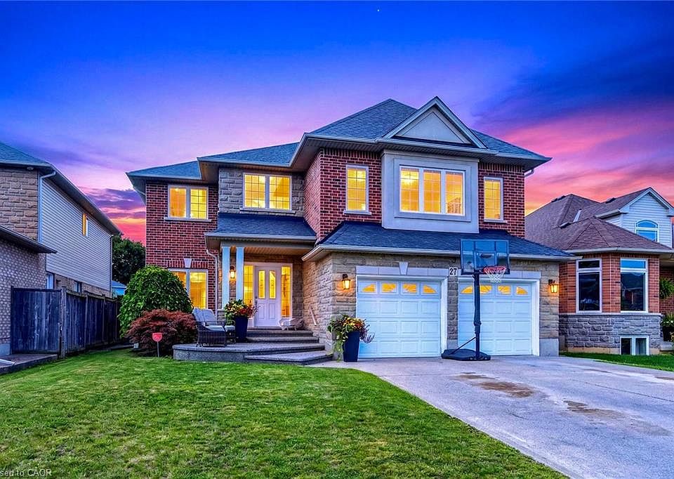 1st image of 27 Garth Trails Cres