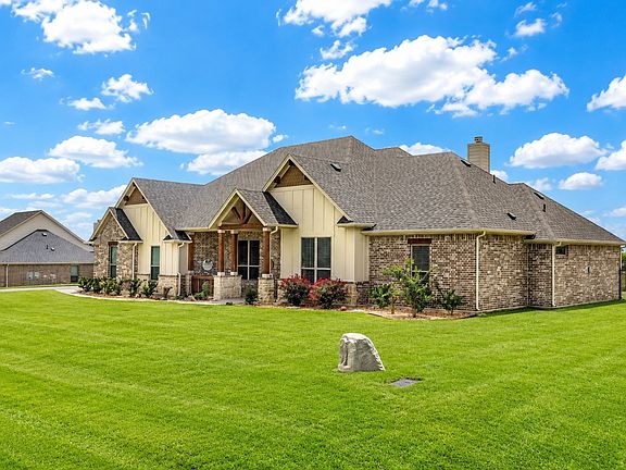 2nd image of 430 Solo Ridge Dr
