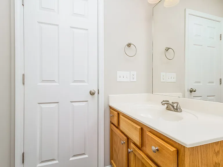 7128 Legacy Dr — Photo 16