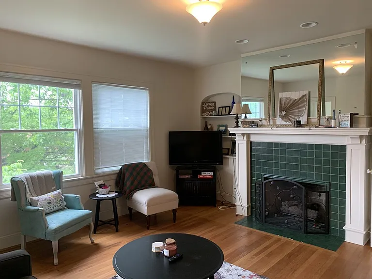 3578 Burch Ave — Photo 9