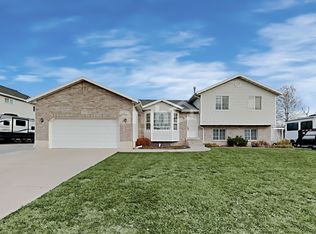 2277 S Allison Way, Syracuse, UT 84075