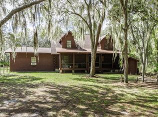 239 Riley Lake Dr, Hawthorne, FL 32640