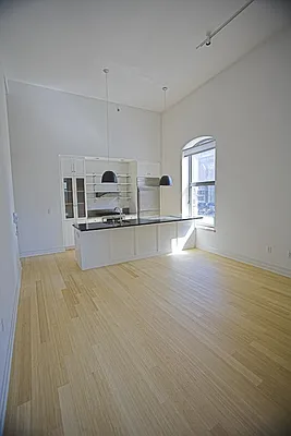 Rented by R New York | media 3