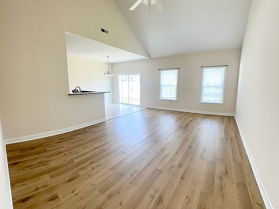4th image of 413 Pritchard St
