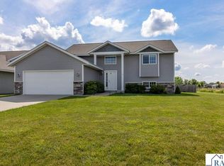 720 Mulligan St, Mankato, MN 56001