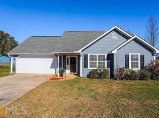 1568 Sweetwater Dr, Warner Robins, GA
