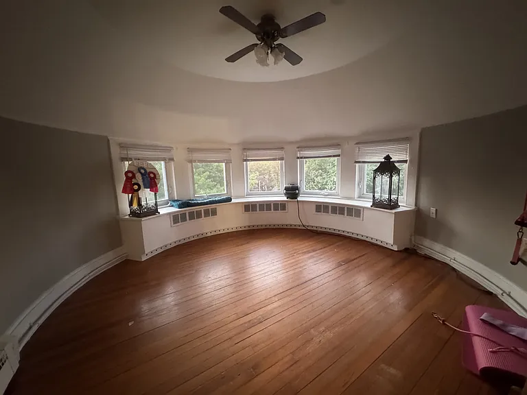 25 Hillside Ave #5 — Photo 2