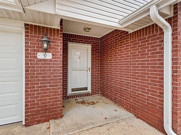 2nd image of 9 Northaven St