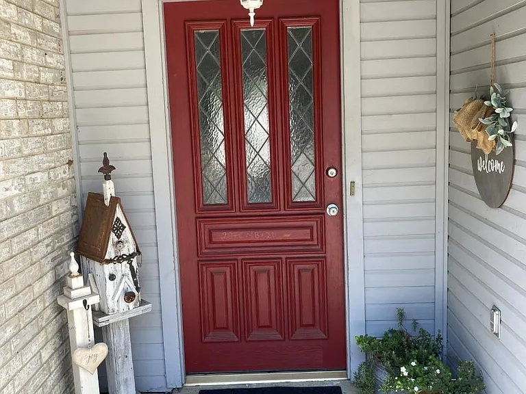 641 Highland Meadows Dr — Photo 2