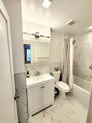 Rented by Oxford Property Group | media 9