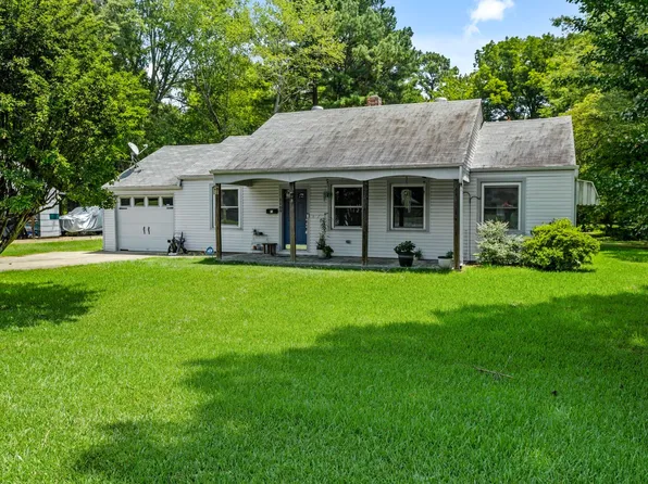 1109 McArthur Dr, Jacksonville, AR 72076