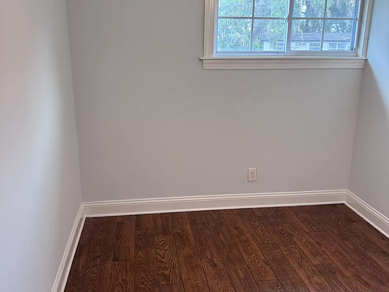 299 Lee Dr — Photo 4