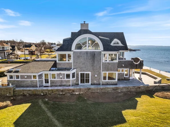 33 Palmer Road, Waterford, CT 06385