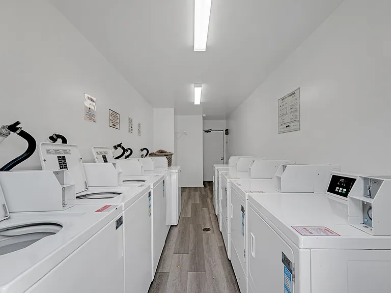 5301 Balboa Blvd #Q302 — Photo 31