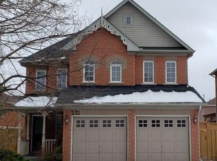 232 Narinia Cres #232, Newmarket, ON L3X2E1