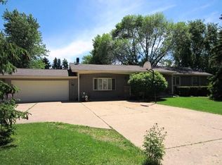 8521 10th Pl, Kenosha, WI 53144