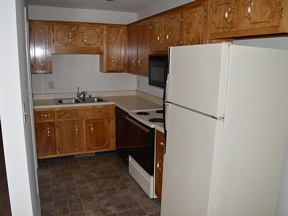 2nd image of 1606 Hannibal Dr