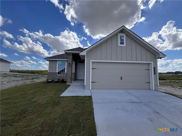 409 University Ave, Troy, TX 76579