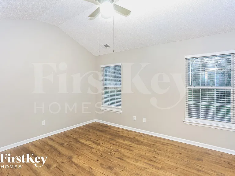 15178 Tracy Beth Rd — Photo 9