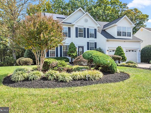 3rd image of 2325 Ashford Ln