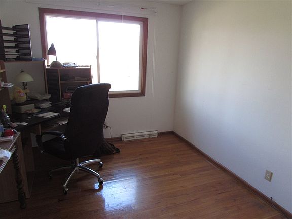 5th image of 9515 E Shannon Ave