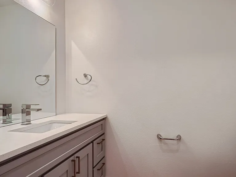 Brand New 3b/3.5bth Townhomes in the Heart of Park Hill. — Photo 8