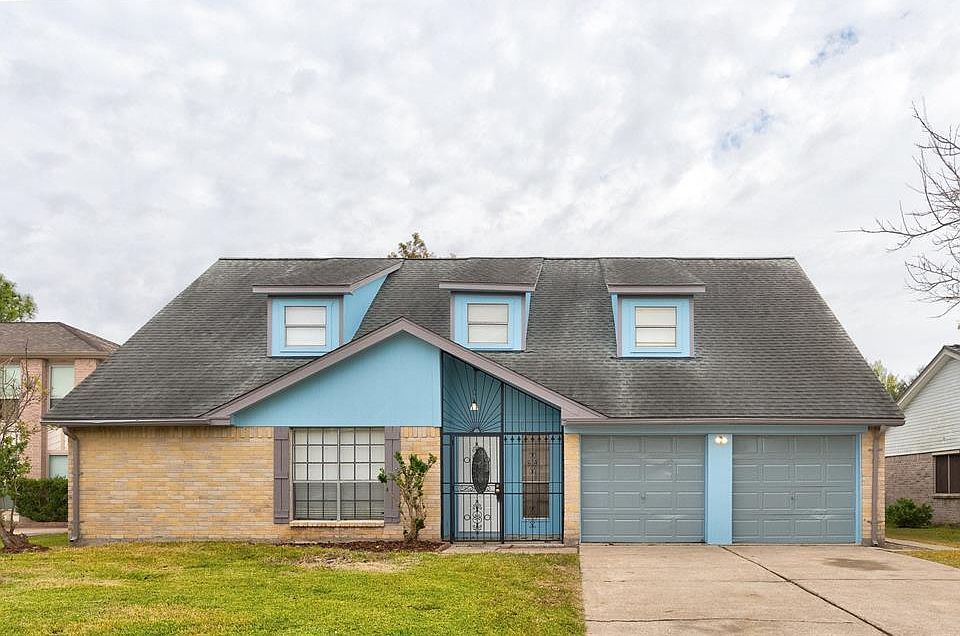 1st image of 112 Cavalry Cir