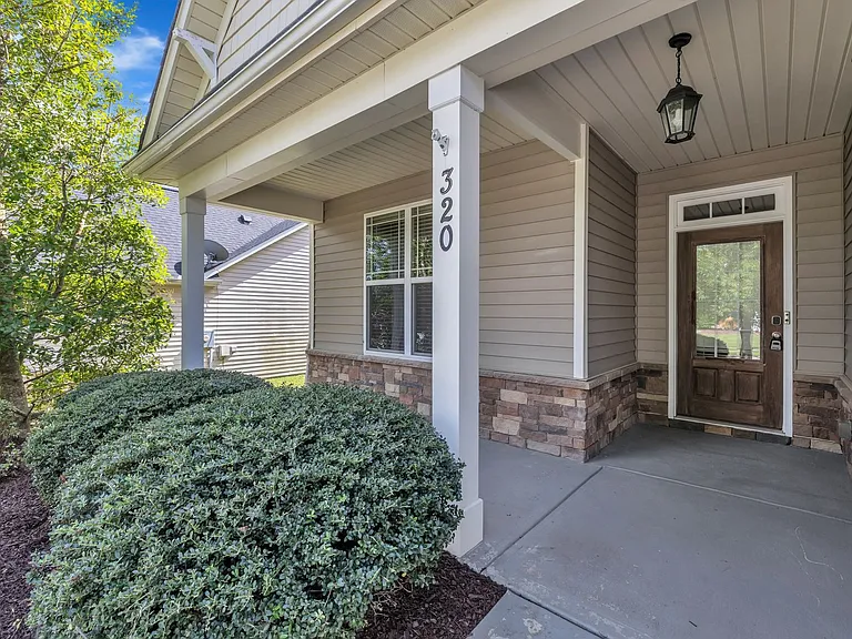 320 Trout Valley Rd — Photo 4